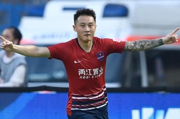 【中超】冯劲建功维基诺维奇首球 天津1比1扳平重庆